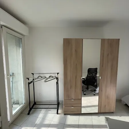 Le Soleil Niçois, Proche Du Port *